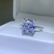 Load image into Gallery viewer, 5 Carat Moissanite Zircon 925 Sterling Silver Ring
