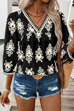 Load image into Gallery viewer, Printed V-Neck Three-Quarter Sleeve Blouse
