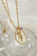 Load image into Gallery viewer, Flower Shell Pendant  Necklace
