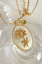 Load image into Gallery viewer, Flower Shell Pendant  Necklace
