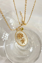 Load image into Gallery viewer, Flower Shell Pendant  Necklace
